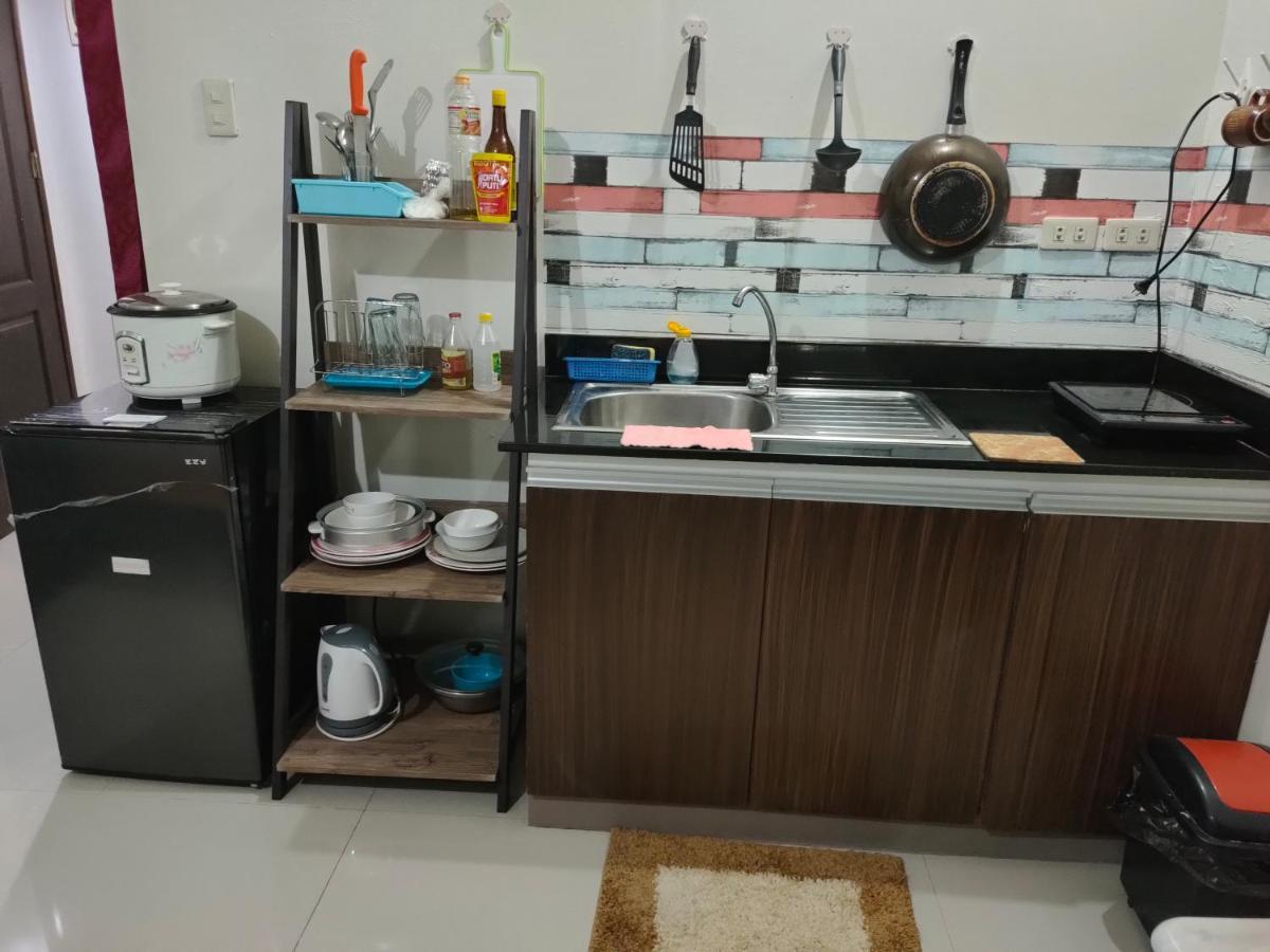 Mhavic Family Room ,Group Friend Good For 6 Guest Paranaque City Bagian luar foto